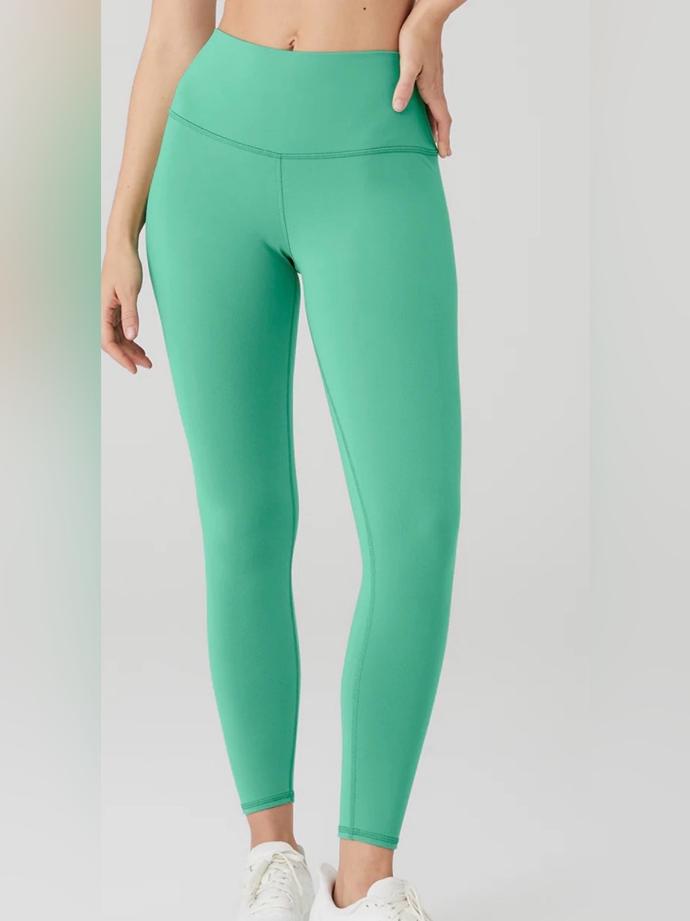 Alo 7/8 High-Waist Airbrush Legging Size Medium Lettuce